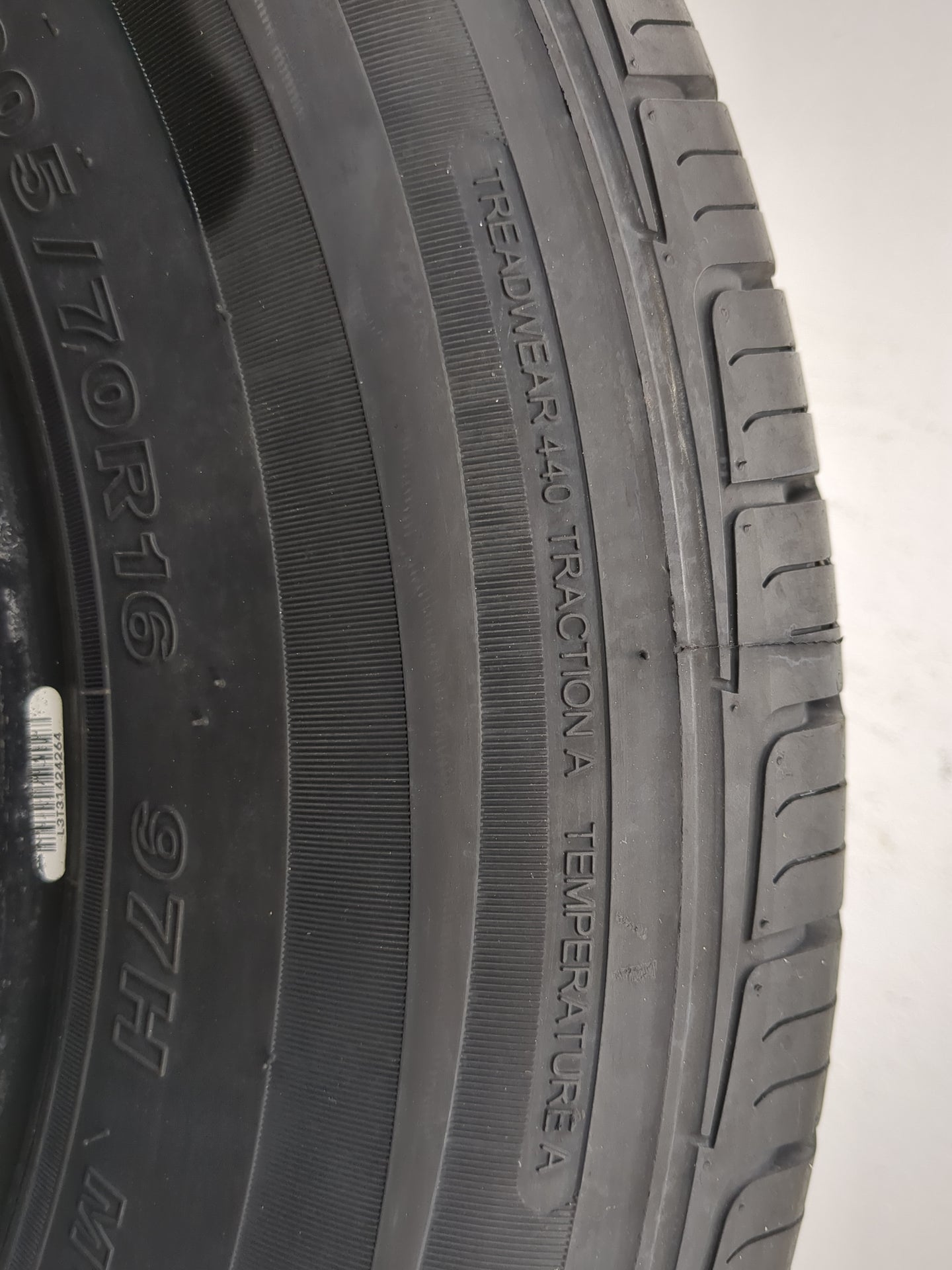 Used Tire 205/70R16 IRONMAN GR906 97H - Tread Depth 9.5/32 - Oemusedautoparts1.com