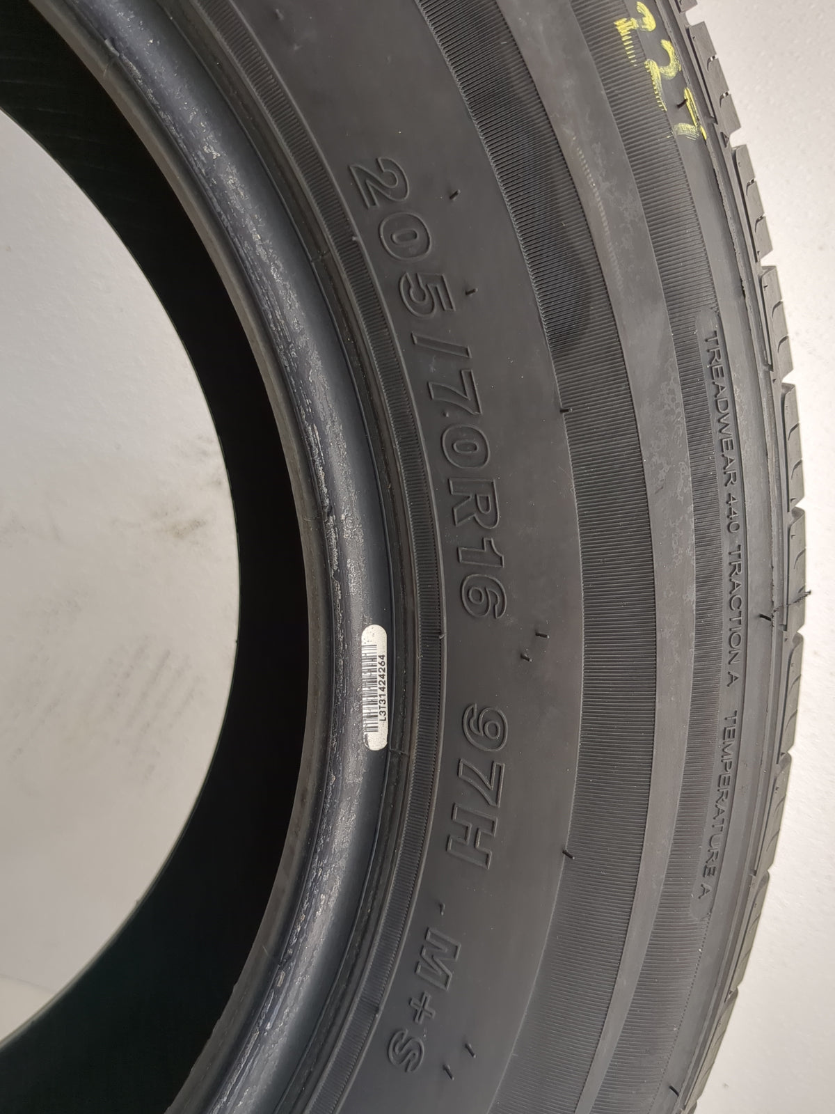 Used Tire 205/70R16 IRONMAN GR906 97H - Tread Depth 9.5/32 - Oemusedautoparts1.com