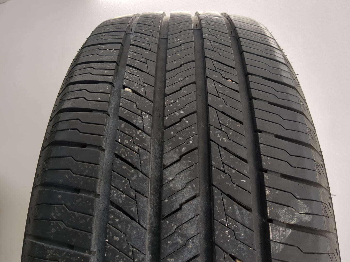 Used Tire 245/60R18 IRONHEAD REFLEX SUV UVD01 105H - Tread Depth 9.5/32 - Oemusedautoparts1.com