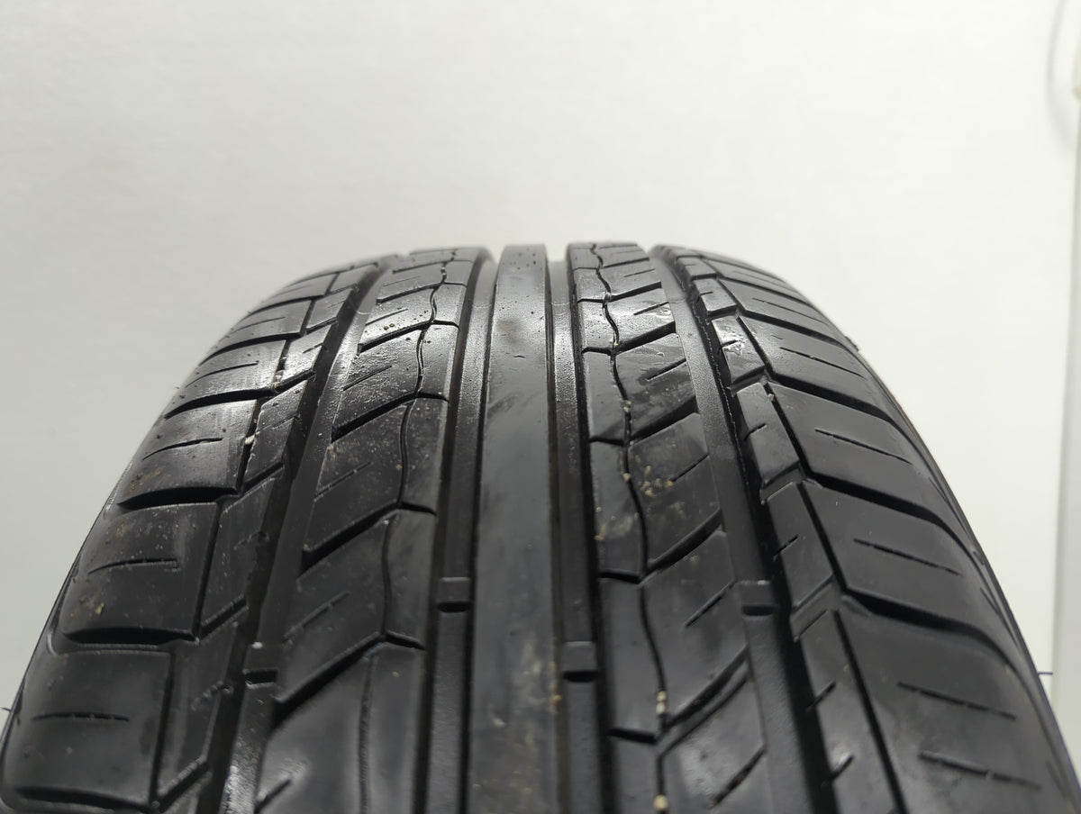Used Tire 215/55R17 SUMMIT ULTRAMAX A/S 94V - Tread Depth 11/32 - Oemusedautoparts1.com