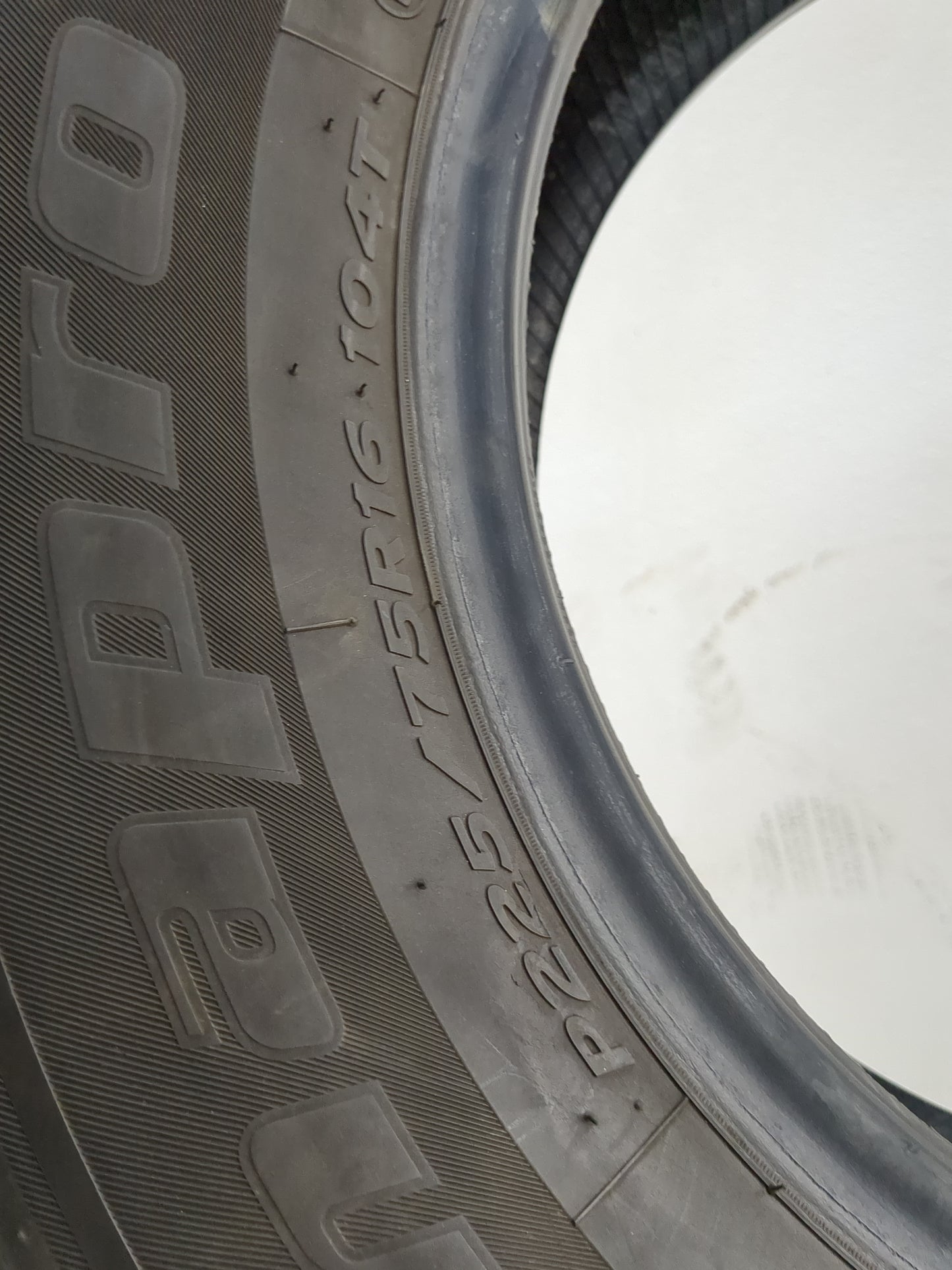 Used Tire 225/75R16 HANKOOK DYNAPRO HT 104T - Tread Depth 8.5/32 - Oemusedautoparts1.com