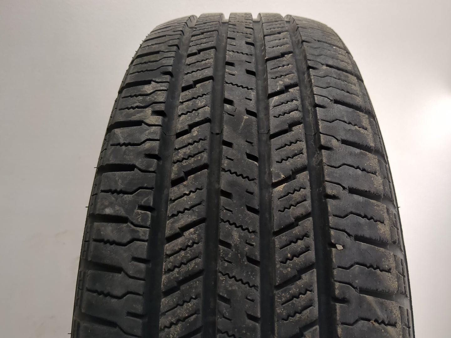 Used Tire 225/75R16 HANKOOK DYNAPRO HT 104T - Tread Depth 8.5/32 - Oemusedautoparts1.com