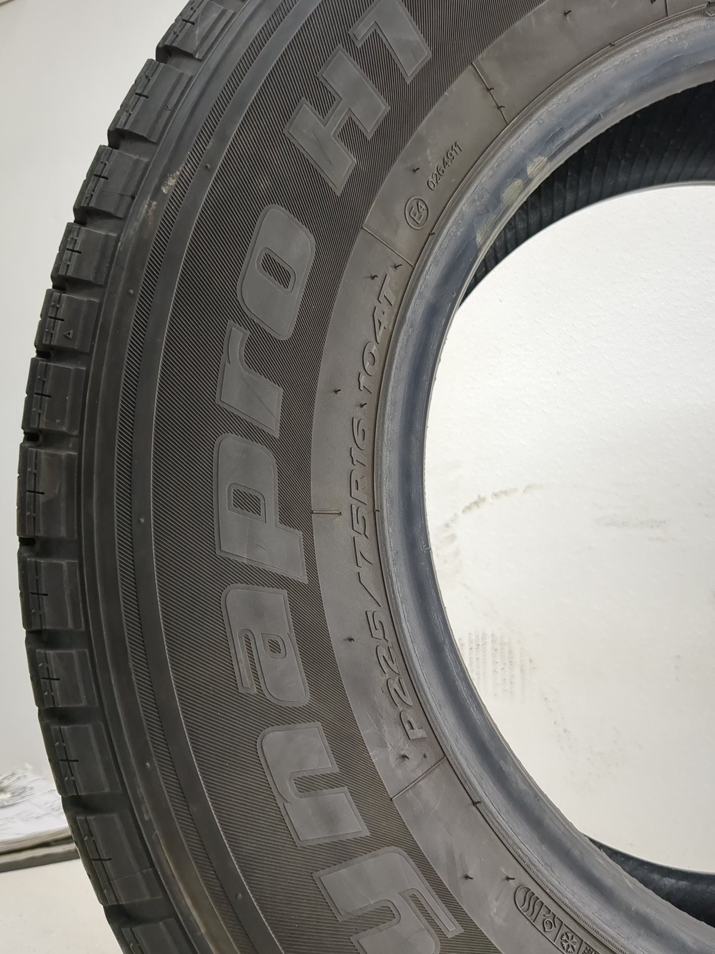 Used Tire 225/75R16 HANKOOK DYNAPRO HT 104T - Tread Depth 8.5/32 - Oemusedautoparts1.com