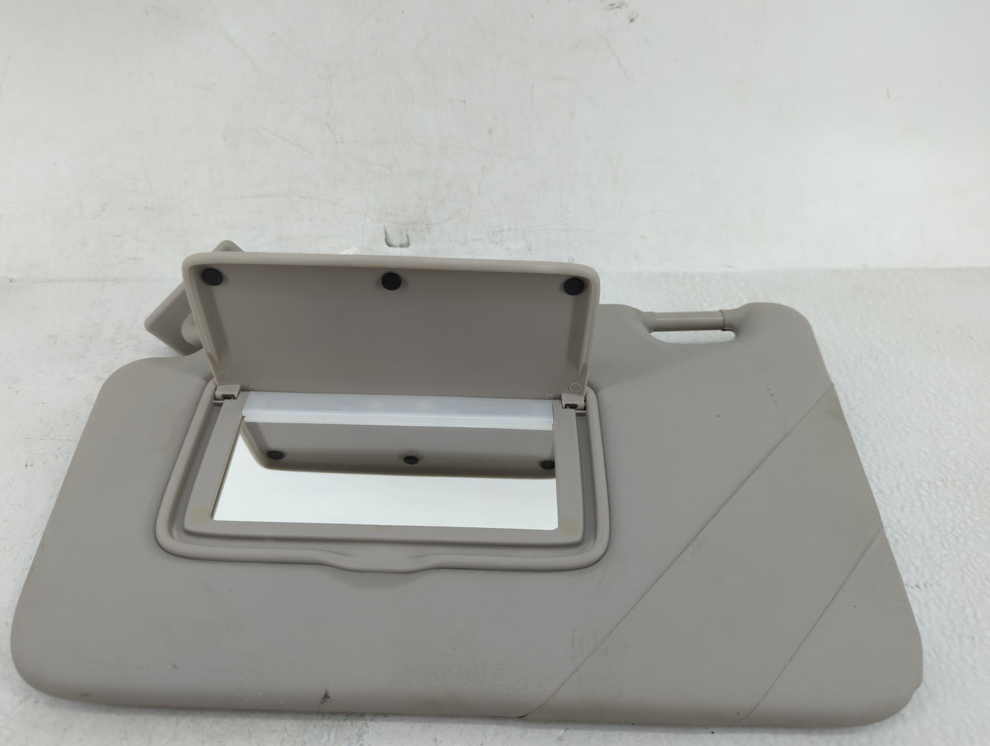 0 Sun Visor Shade Replacement Passenger Right Mirror Fits Fits 218 2019 2020 2021 OEM Used Auto Parts - Oemusedautoparts1.co