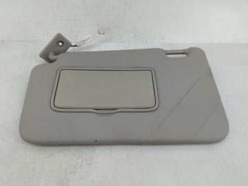 0 Sun Visor Shade Replacement Passenger Right Mirror Fits Fits 218 2019 2020 2021 OEM Used Auto Parts