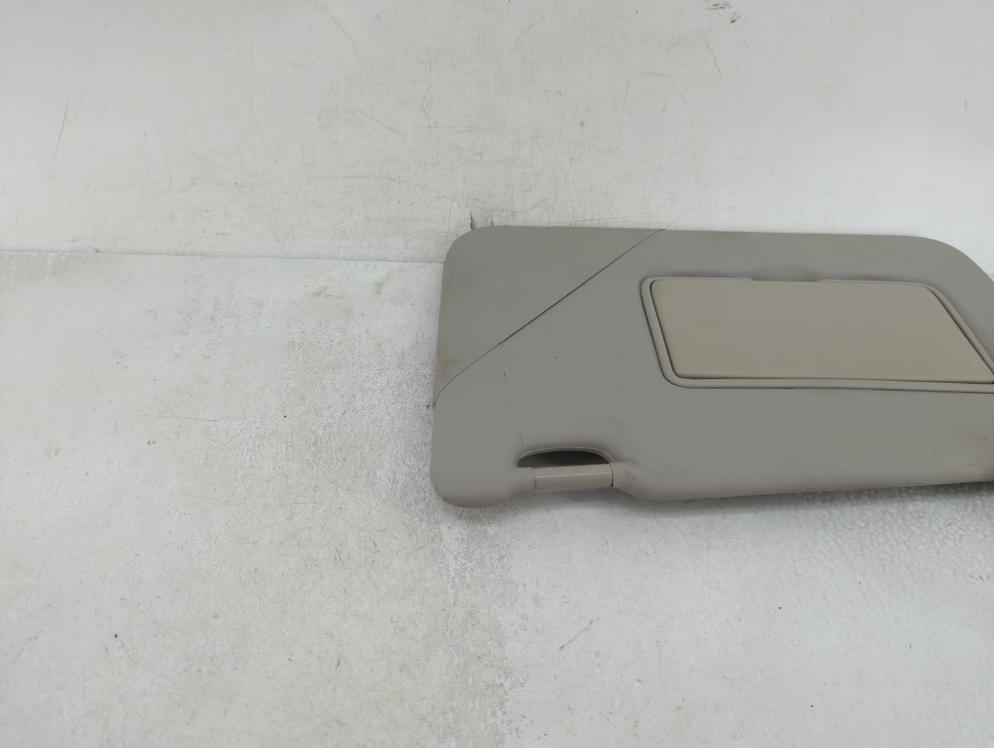0 Sun Visor Shade Replacement Passenger Right Mirror Fits Fits 218 2019 2020 2021 OEM Used Auto Parts - Oemusedautoparts1.co
