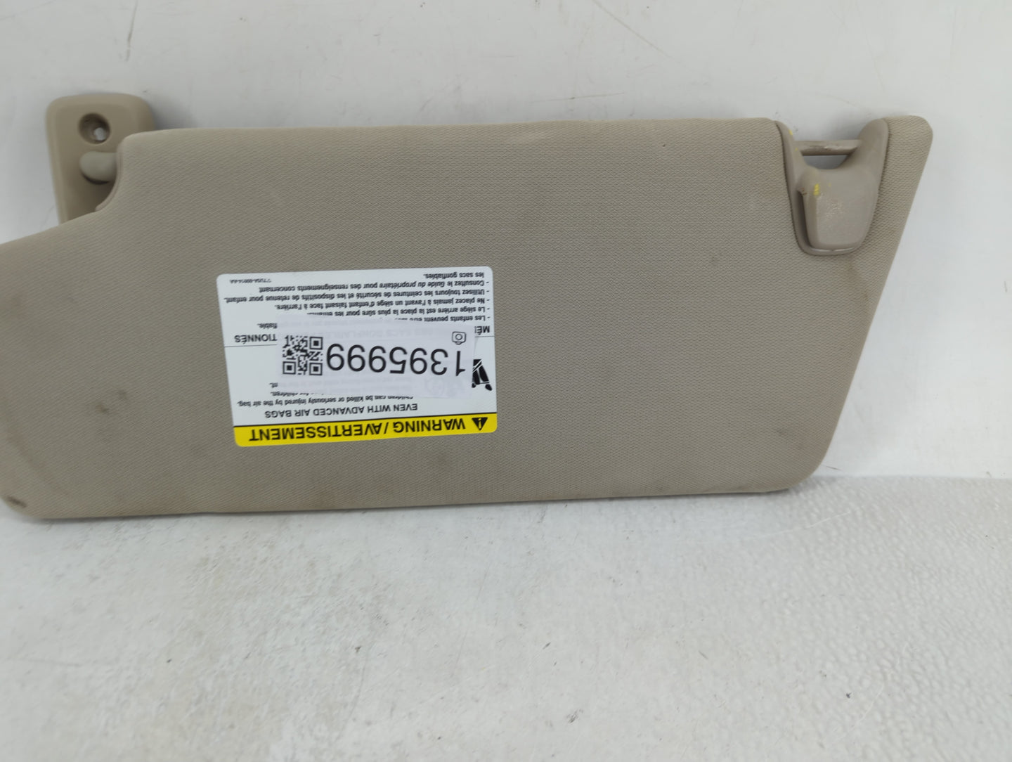 0 Sun Visor Shade Replacement Passenger Right Mirror Fits Fits 209 2010 OEM Used Auto Parts - Oemusedautoparts1.com