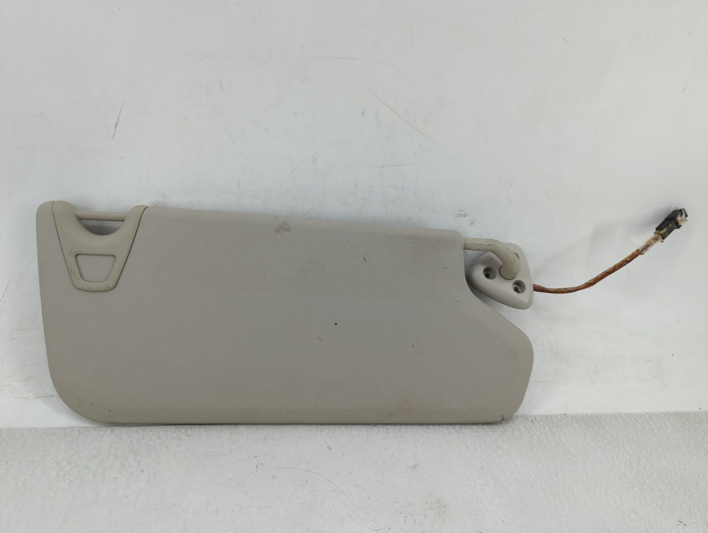0 Sun Visor Shade Replacement Passenger Right Mirror Fits OEM Used Auto Parts - Oemusedautoparts1.com