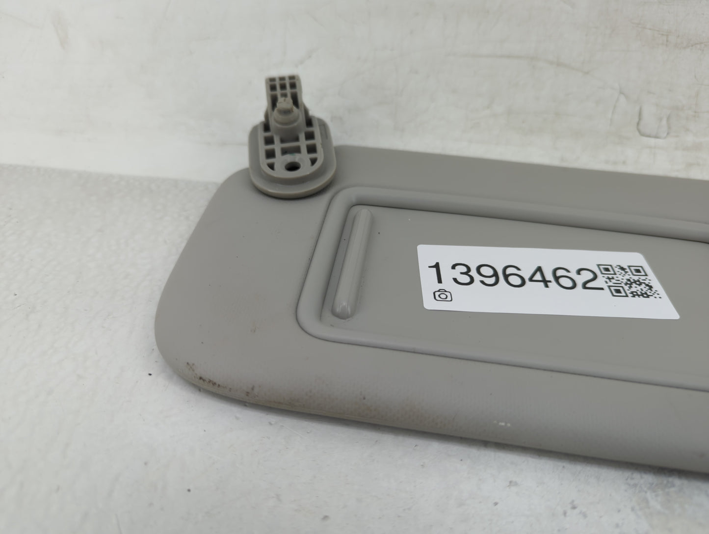 0 Sun Visor Shade Replacement Driver Left Mirror Fits OEM Used Auto Parts - Oemusedautoparts1.com