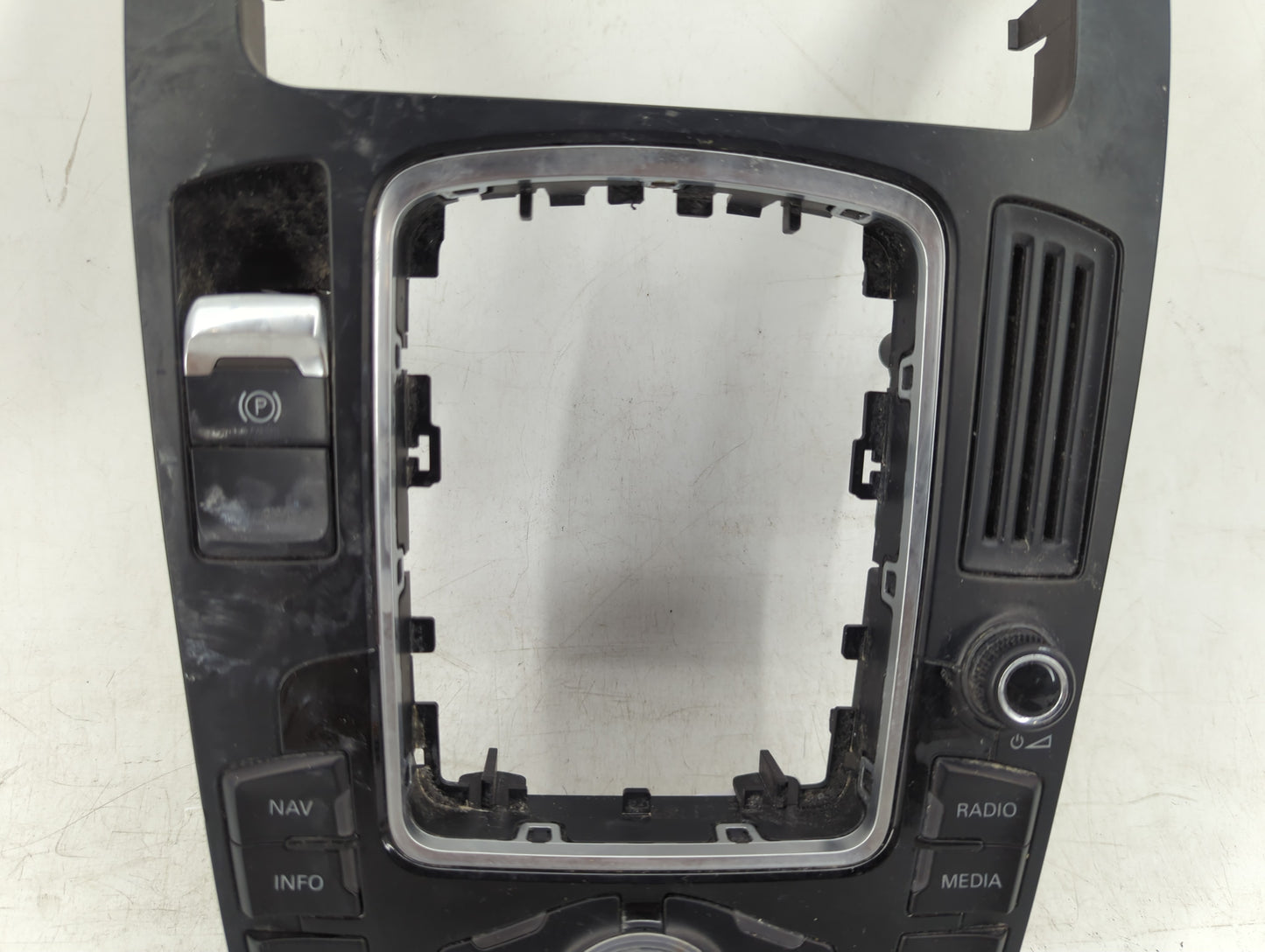 0 Radio AM FM Cd Player Receiver Replacement Fits OEM Used Auto Parts - Oemusedautoparts1.com