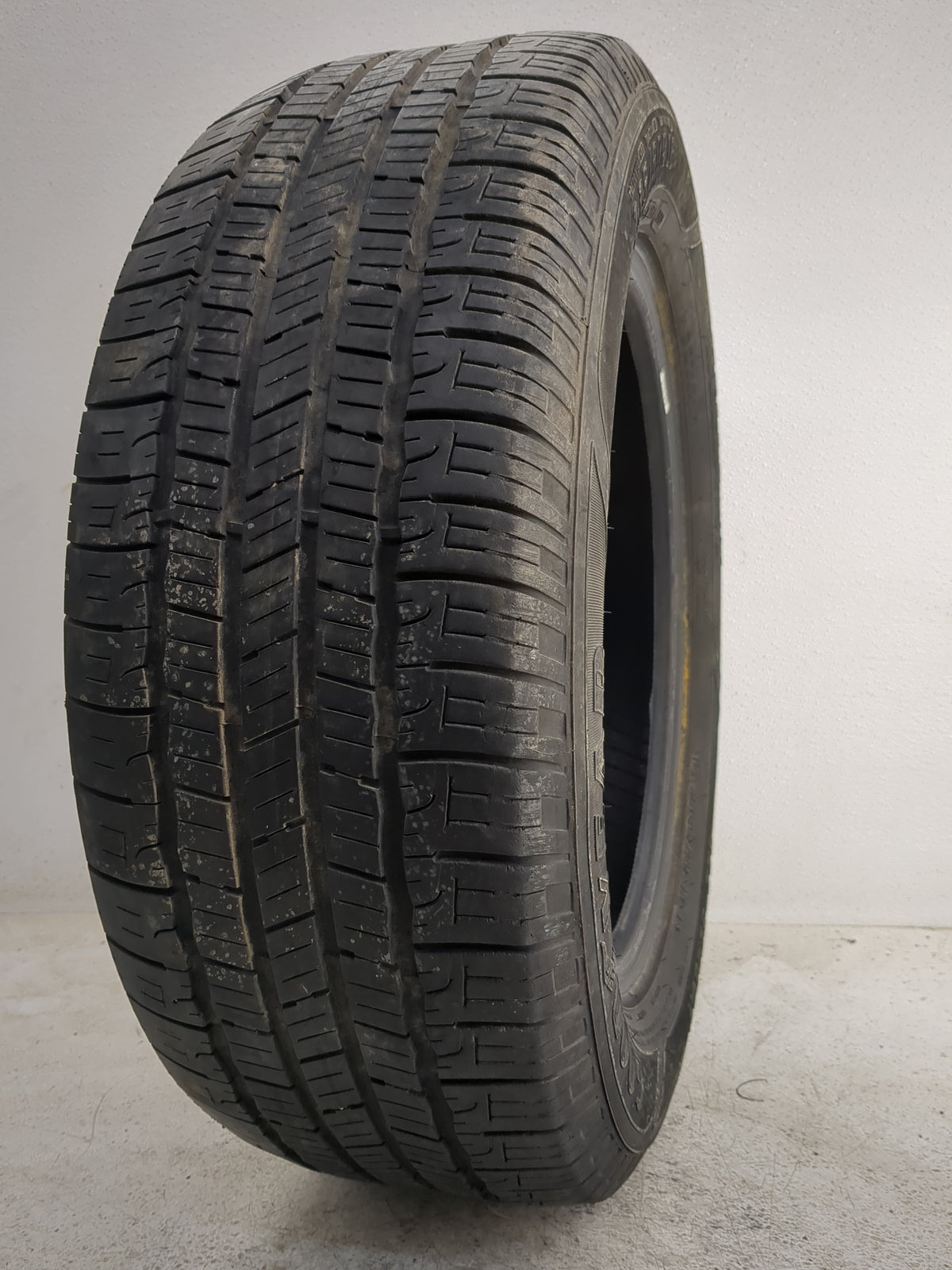 Used Tire 215/60R16 GOODYEAR RELIANT ALL-SEASON 95V - Tread Depth 6/32 - Oemusedautoparts1.com
