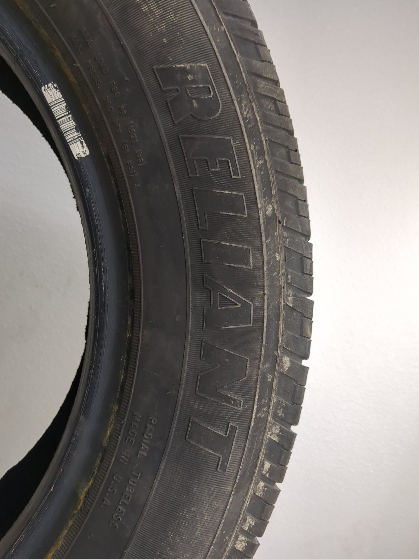 Used Tire 215/60R16 GOODYEAR RELIANT ALL-SEASON 95V - Tread Depth 6/32 - Oemusedautoparts1.com
