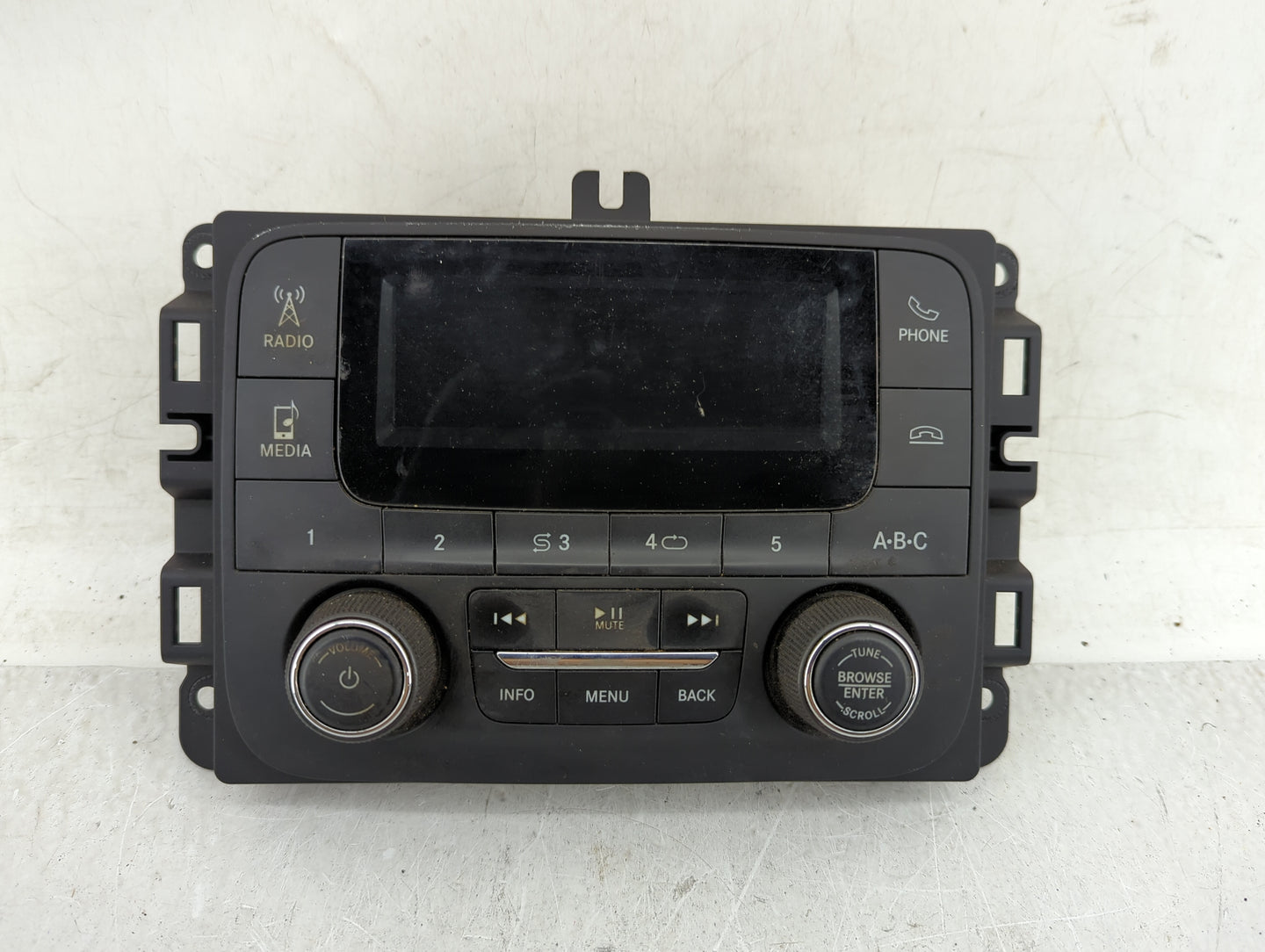 0 Radio AM FM Cd Player Receiver Replacement Fits Fits 217 2018 2019 2020 OEM Used Auto Parts - Oemusedautoparts1.com