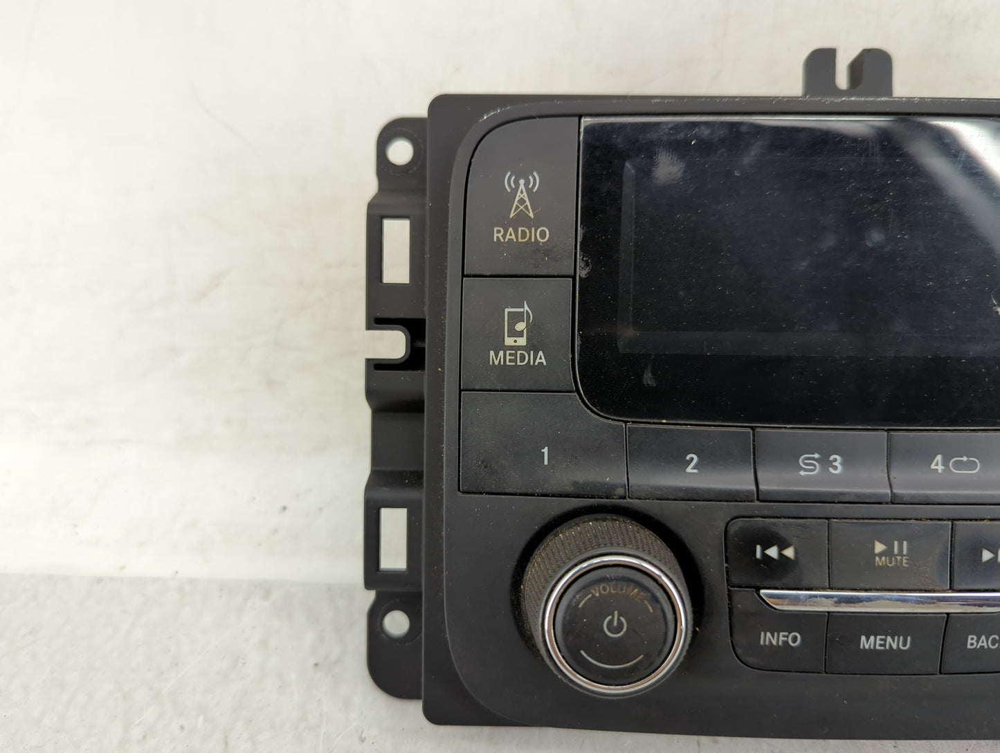 0 Radio AM FM Cd Player Receiver Replacement Fits Fits 217 2018 2019 2020 OEM Used Auto Parts - Oemusedautoparts1.com