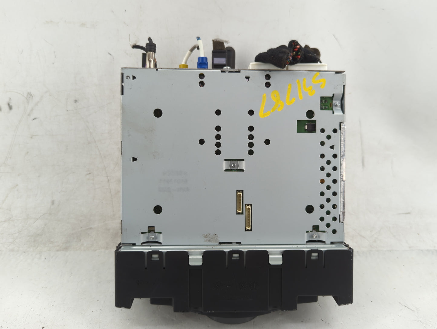 0 Radio AM FM Cd Player Receiver Replacement Fits Fits 212 2013 OEM Used Auto Parts - Oemusedautoparts1.com