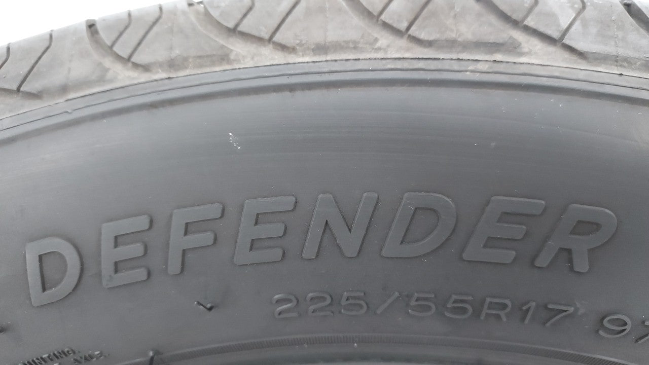 Used Tire 225/55R17 MICHELIN DEFENDER T+H 97H All Season - Tread Depth 8/32 - Oemusedautoparts1.com