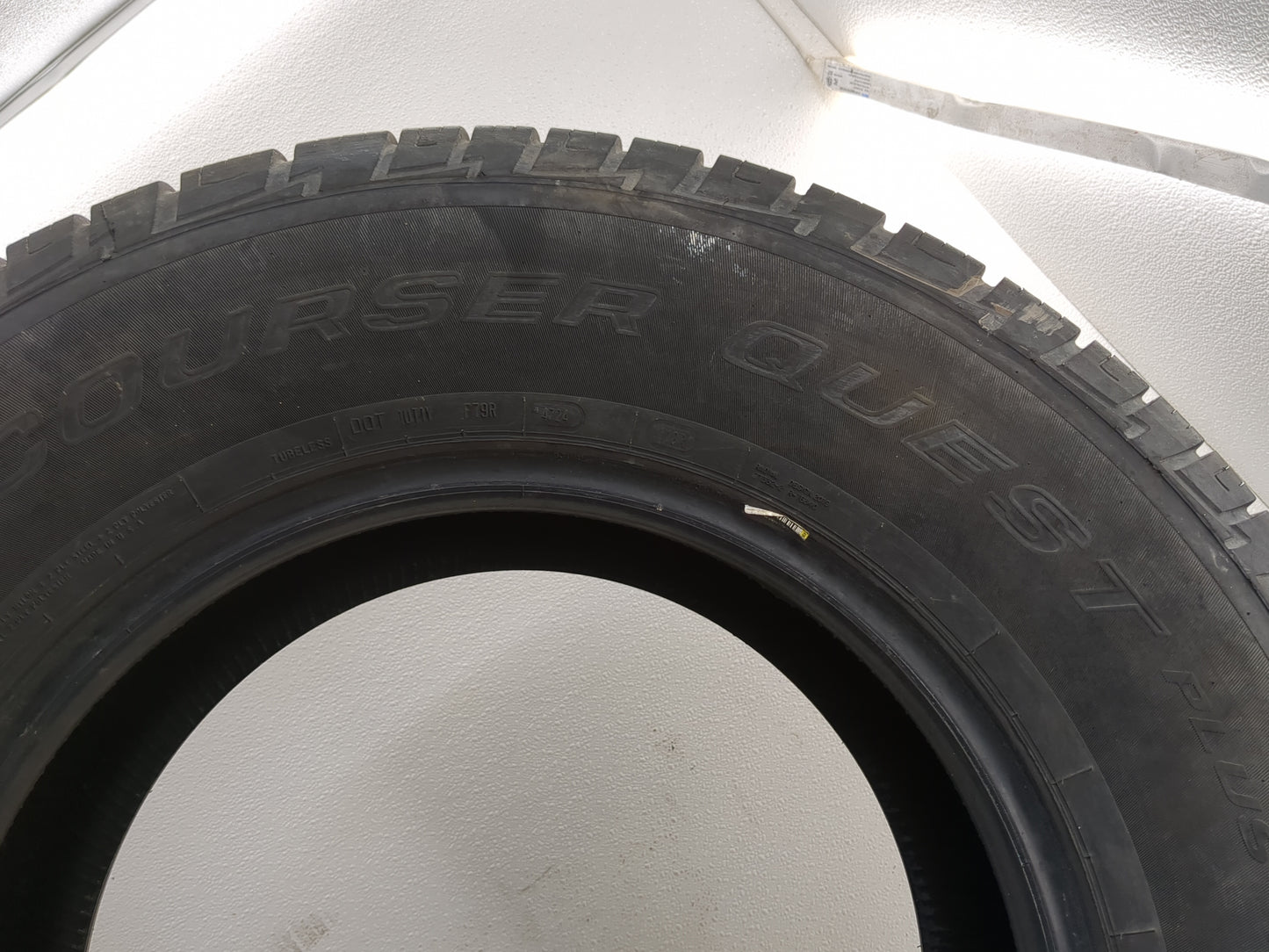 Used Tire 265/70R17 MASTERCRAFT COURSER QUEST 115T - Tread Depth 11/32 - Oemusedautoparts1.com
