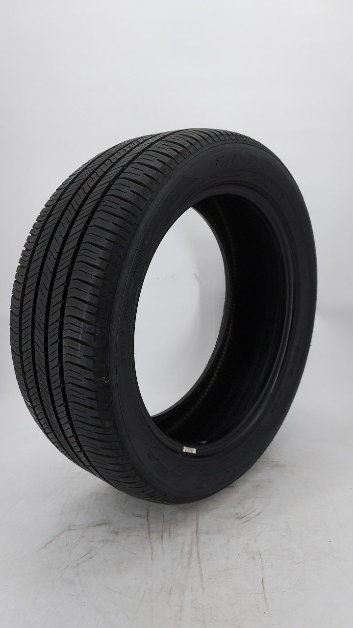 Used Tire 225/50R18 GOODYEAR EAGLE LS2 95H All Season - Tread Depth 8/32 - Oemusedautoparts1.com