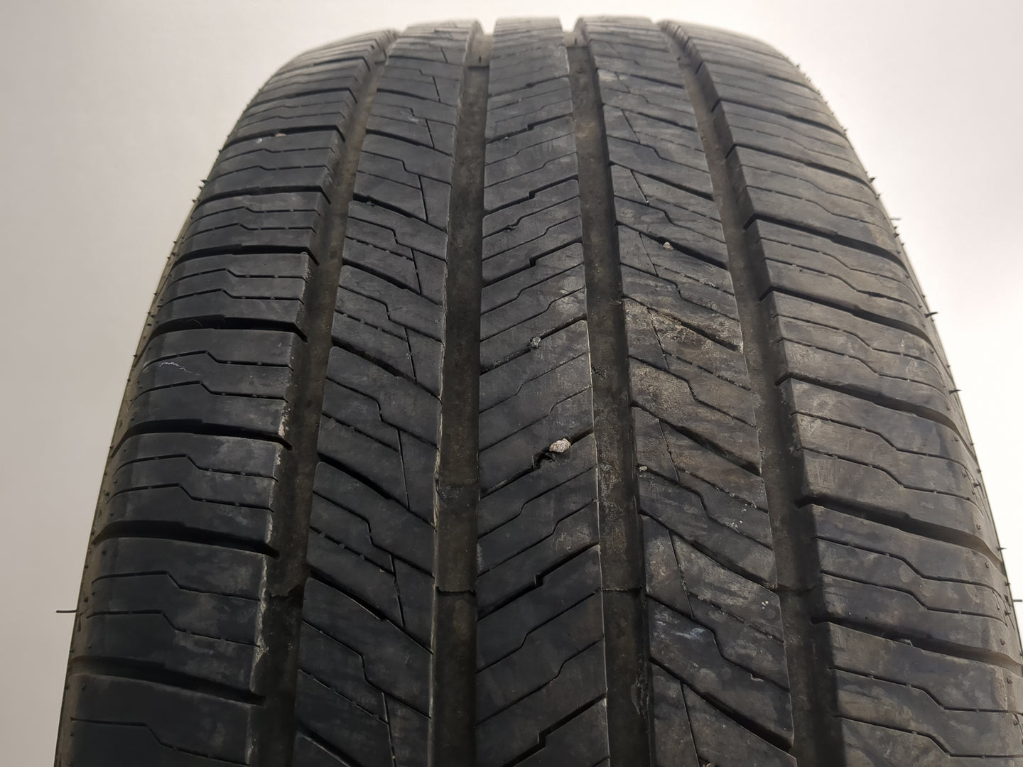 Used Tire 245/65R17 IRONHEAD REFLEX SUV 107H - Tread Depth 10/32 - Oemusedautoparts1.com