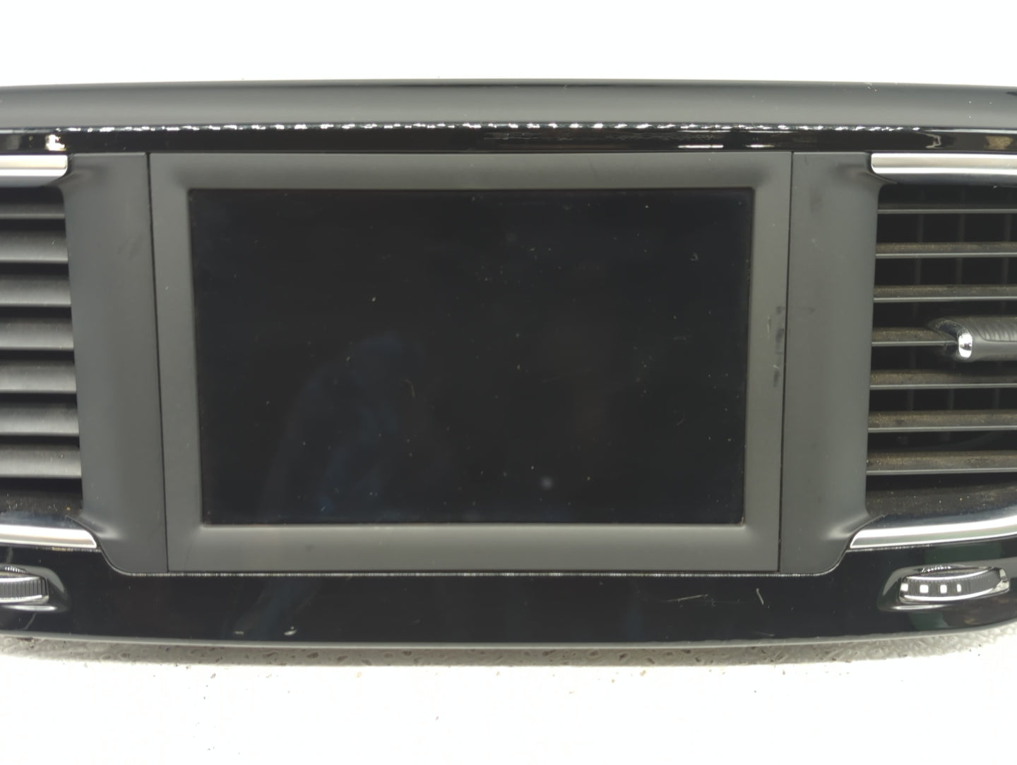 0 Radio AM FM Cd Player Receiver Replacement Fits Fits 220 OEM Used Auto Parts - Oemusedautoparts1.com