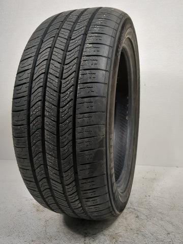 Used Tire 205/50R16 SAILUN ATREZZO SH408 87V - Tread Depth 7.5/32 - Oemusedautoparts1.com