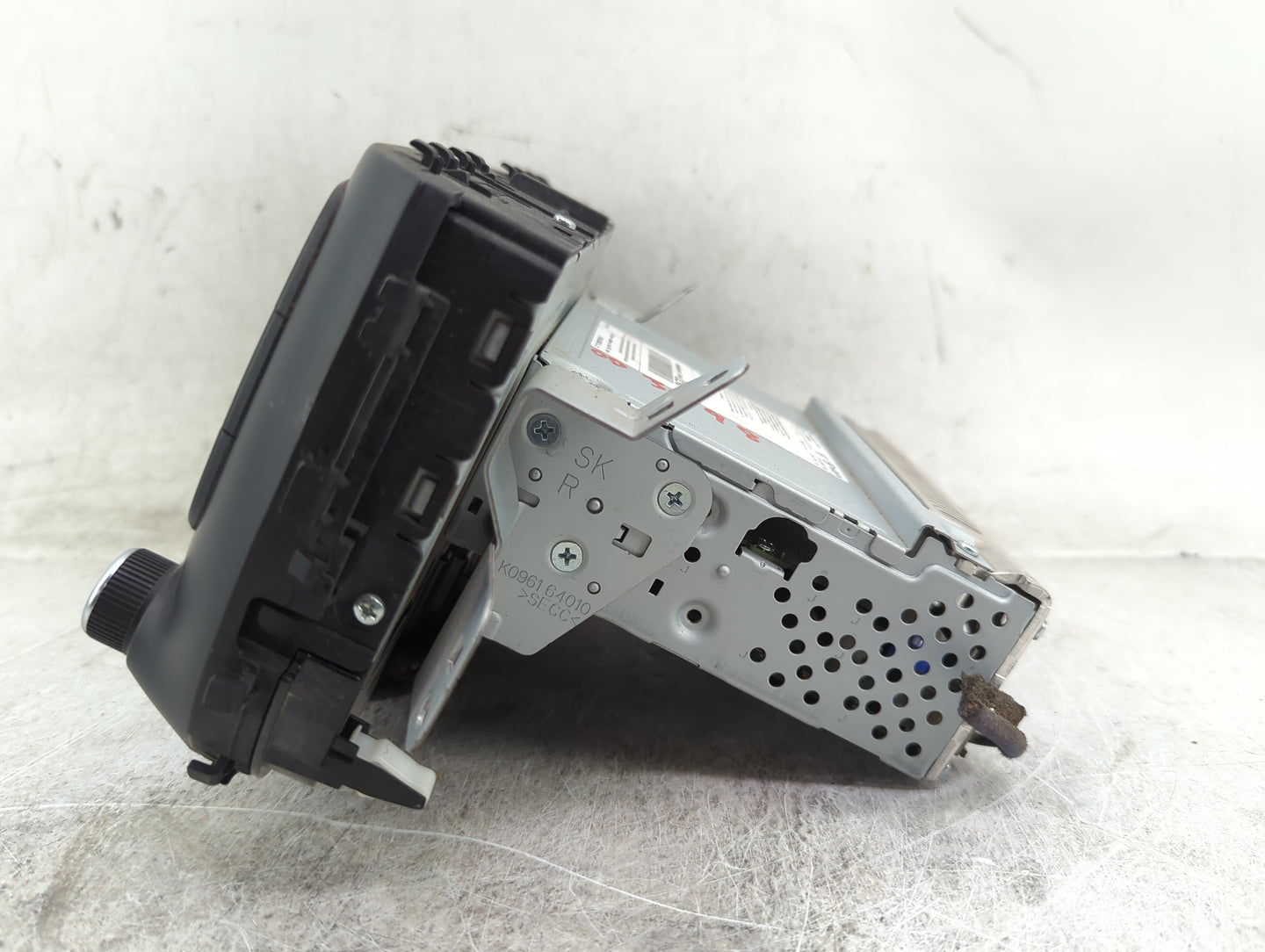 0 Radio AM FM Cd Player Receiver Replacement Fits OEM Used Auto Parts - Oemusedautoparts1.com