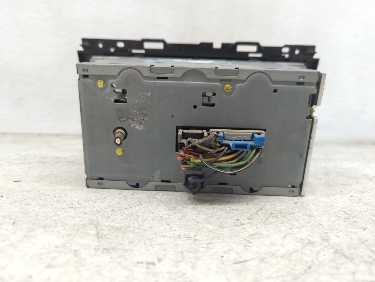 0 Radio AM FM Cd Player Receiver Replacement Fits Fits 203 2004 2005 2006 2007 OEM Used Auto Parts - Oemusedautoparts1.com