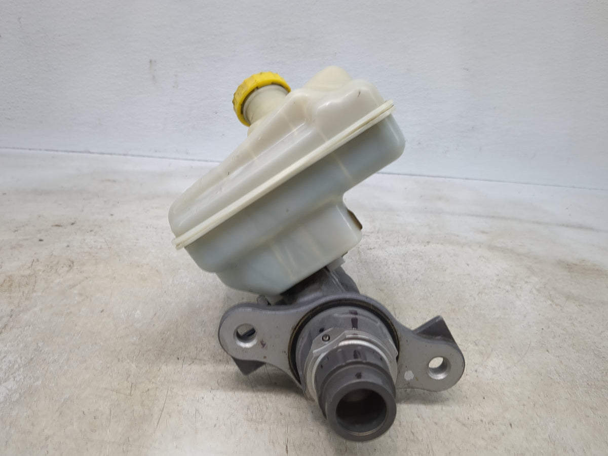 Brake Master Cylinder 1510331 - Oemusedautoparts1.com