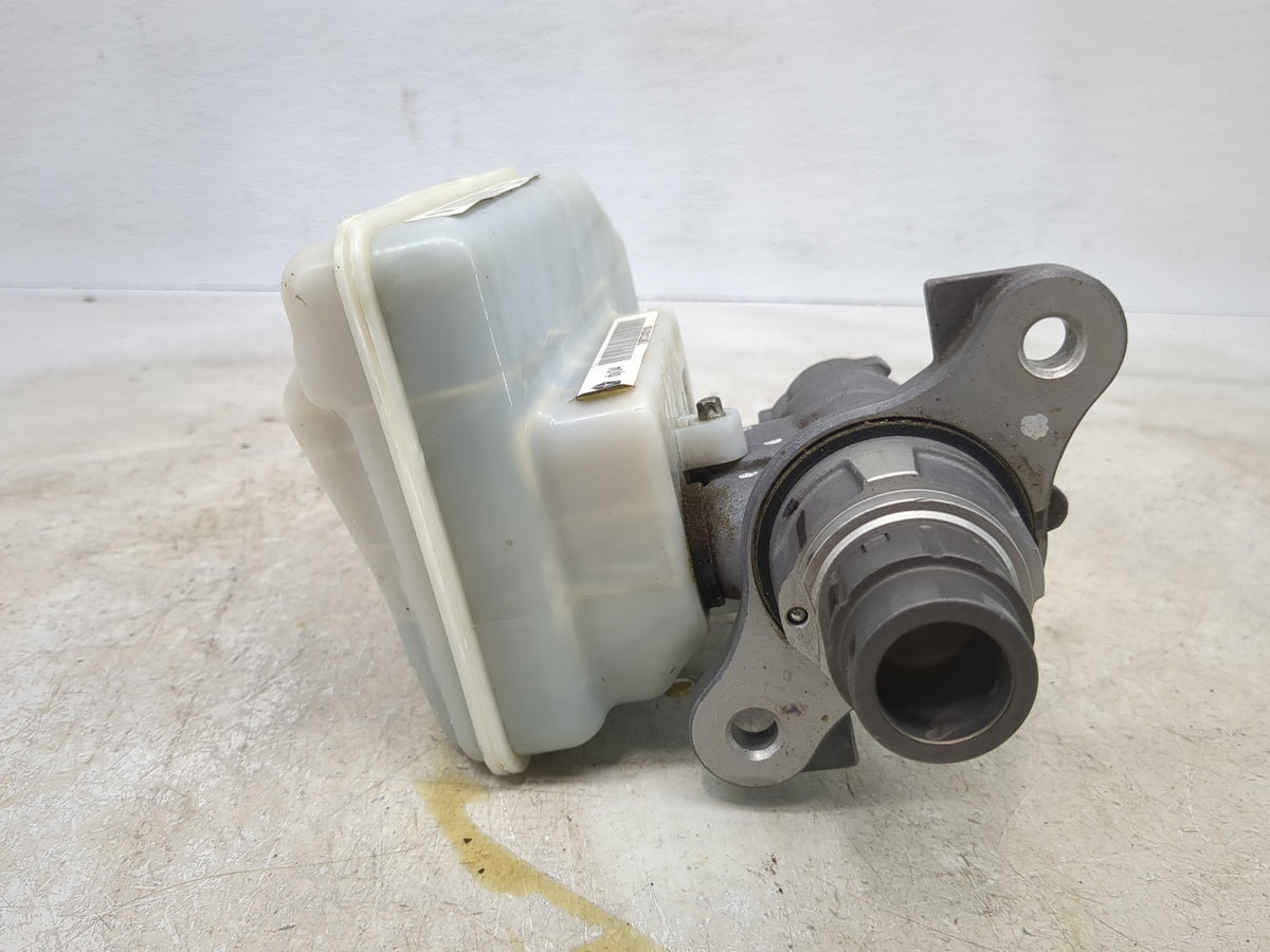 Brake Master Cylinder 1510331 - Oemusedautoparts1.com