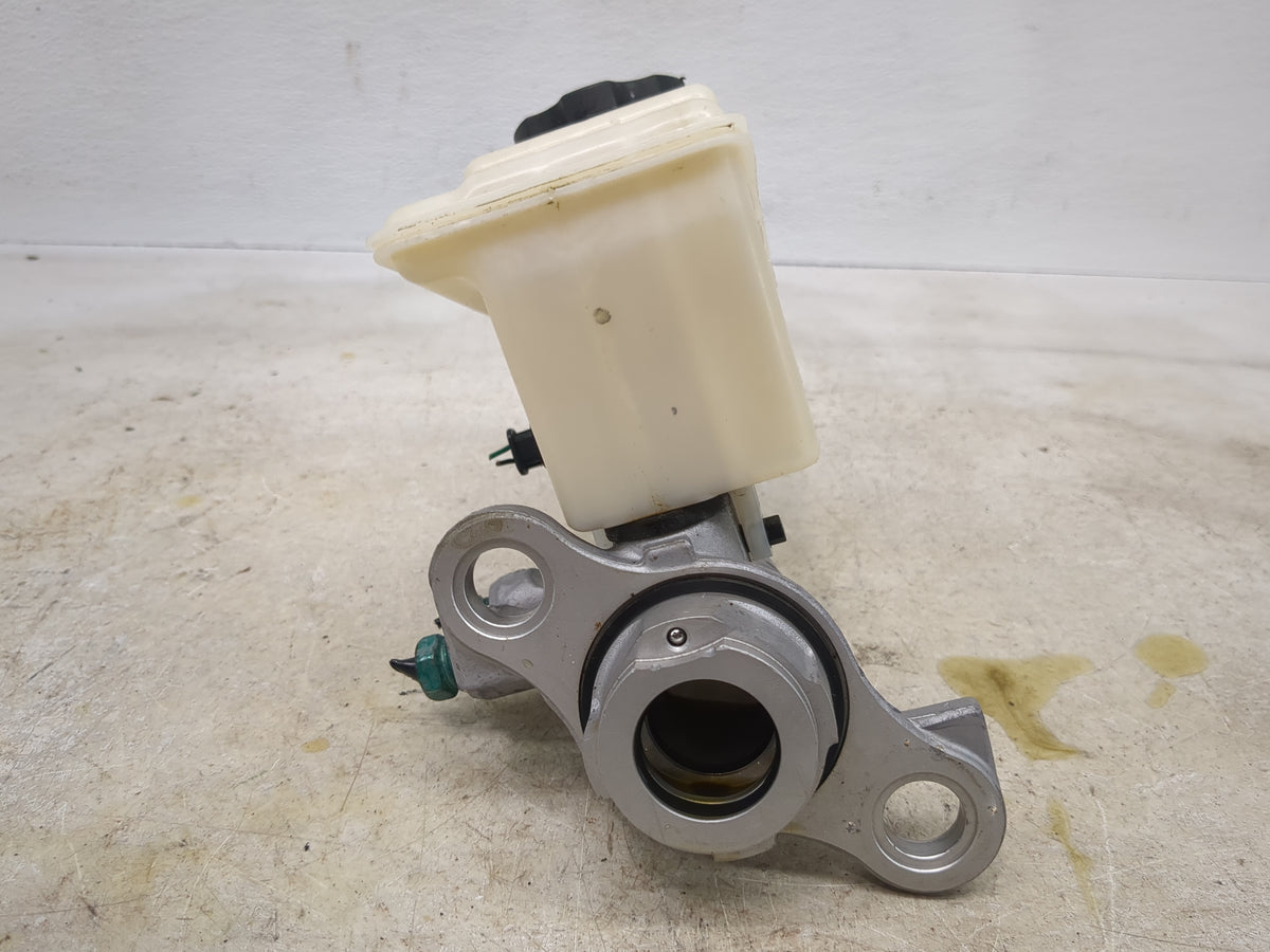Brake Master Cylinder 1510336 - Oemusedautoparts1.com