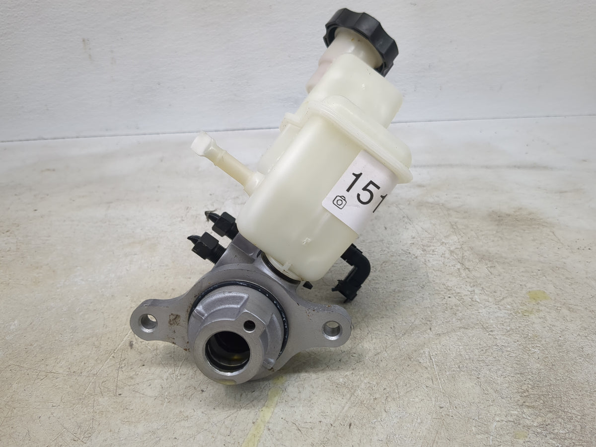 Brake Master Cylinder 1510383 - Oemusedautoparts1.com