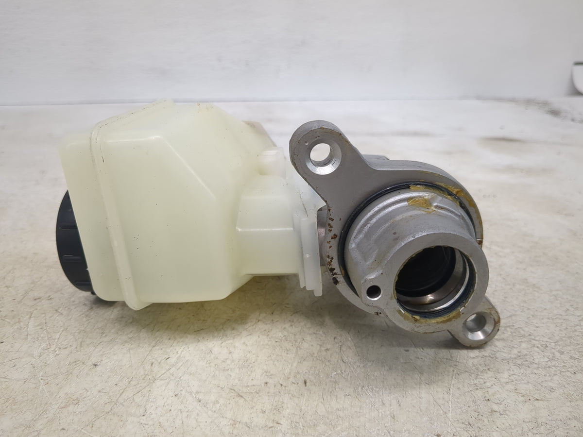 Brake Master Cylinder 1510395 - Oemusedautoparts1.com
