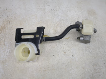 compare product Brake Master Cylinder 1510397