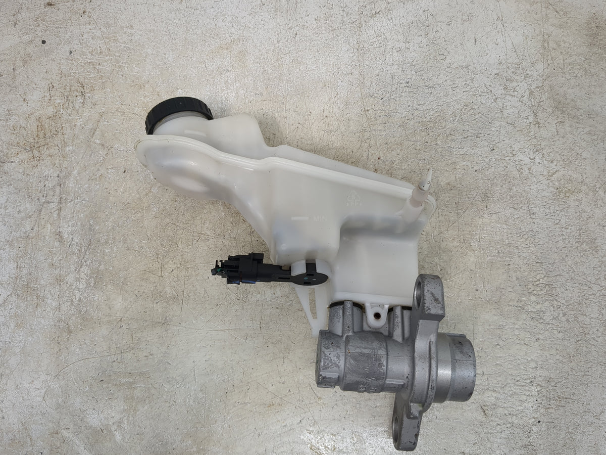 Brake Master Cylinder 1510431 - Oemusedautoparts1.com