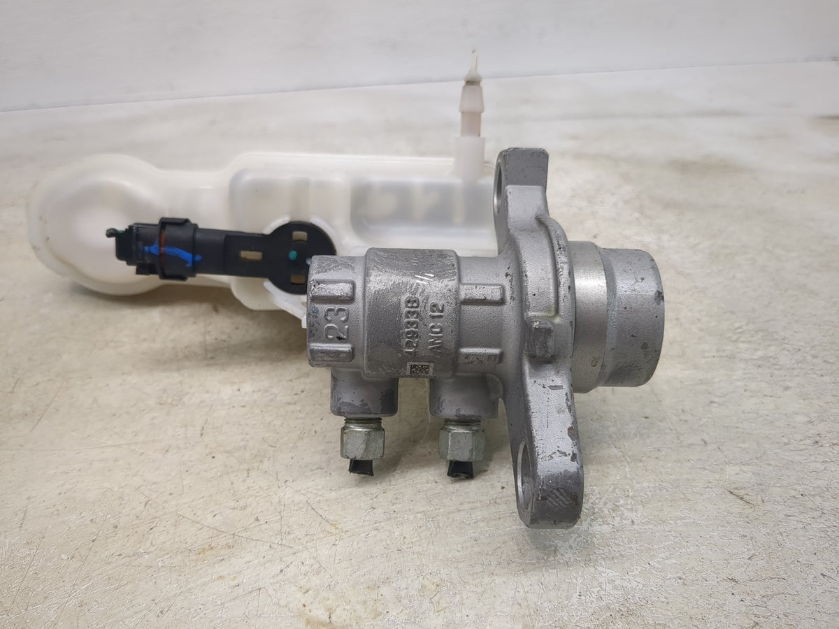 Brake Master Cylinder 1510431 - Oemusedautoparts1.com