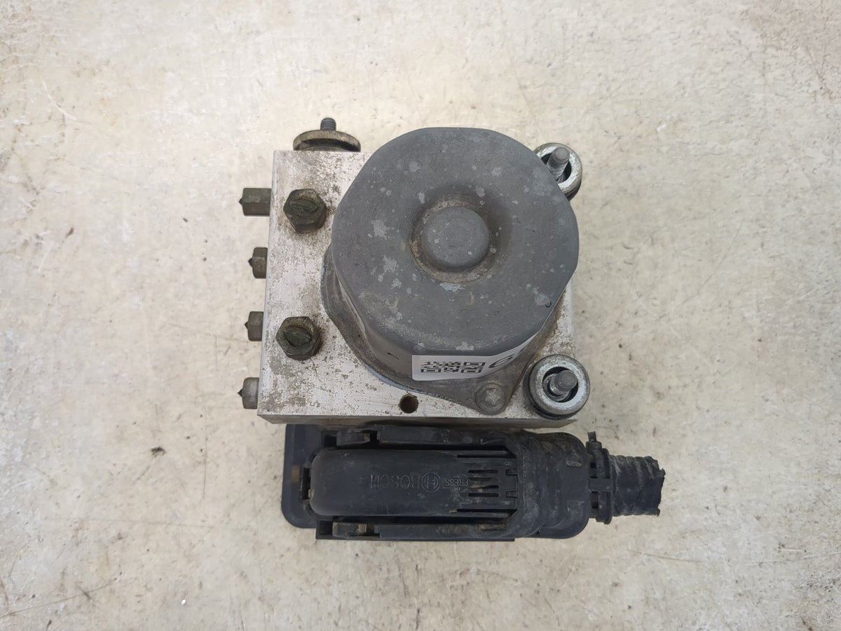 0 Anti-Lock Brake ABS Pump Module Actuator OEM Fits Fits 214 OEM Used Auto Parts - Oemusedautoparts1.com