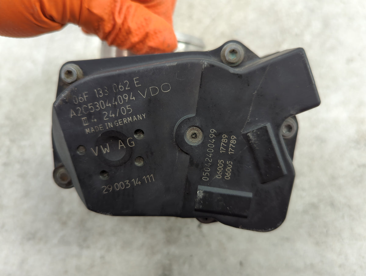 0 Throttle Body Fits Fits 205 2006 2007 2008 2009 2010 2011 2012 2013 2014 2015 2016 2017 2018 2019 2020 2021 2022 OEM Used 