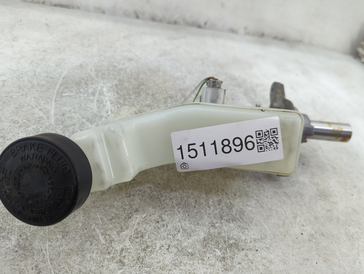 Brake Master Cylinder 1511896 - Oemusedautoparts1.com