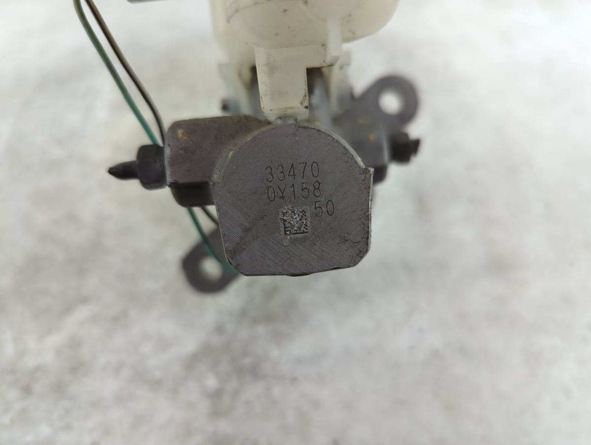 Brake Master Cylinder 1511896 - Oemusedautoparts1.com