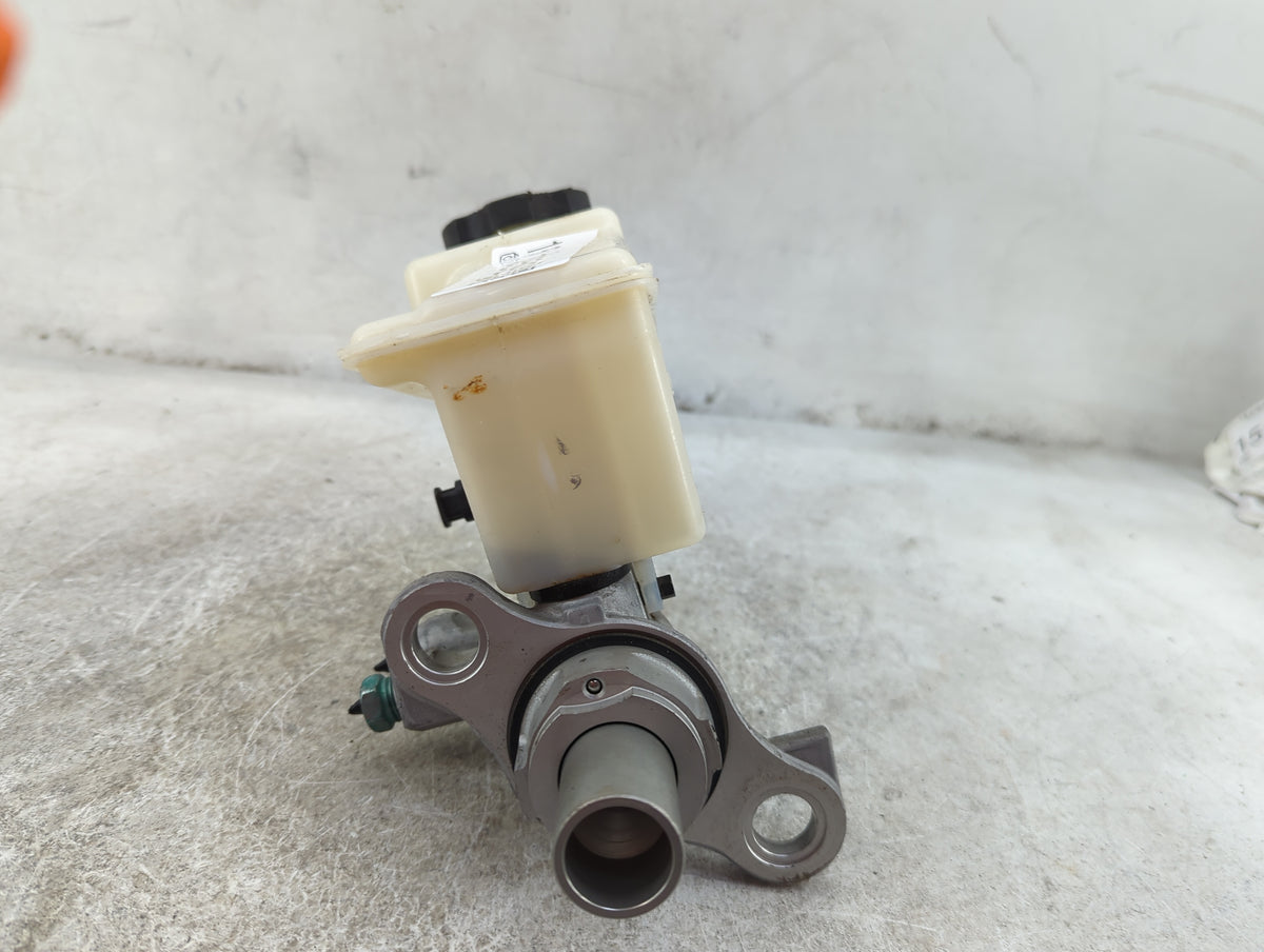 Brake Master Cylinder 1511959 - Oemusedautoparts1.com