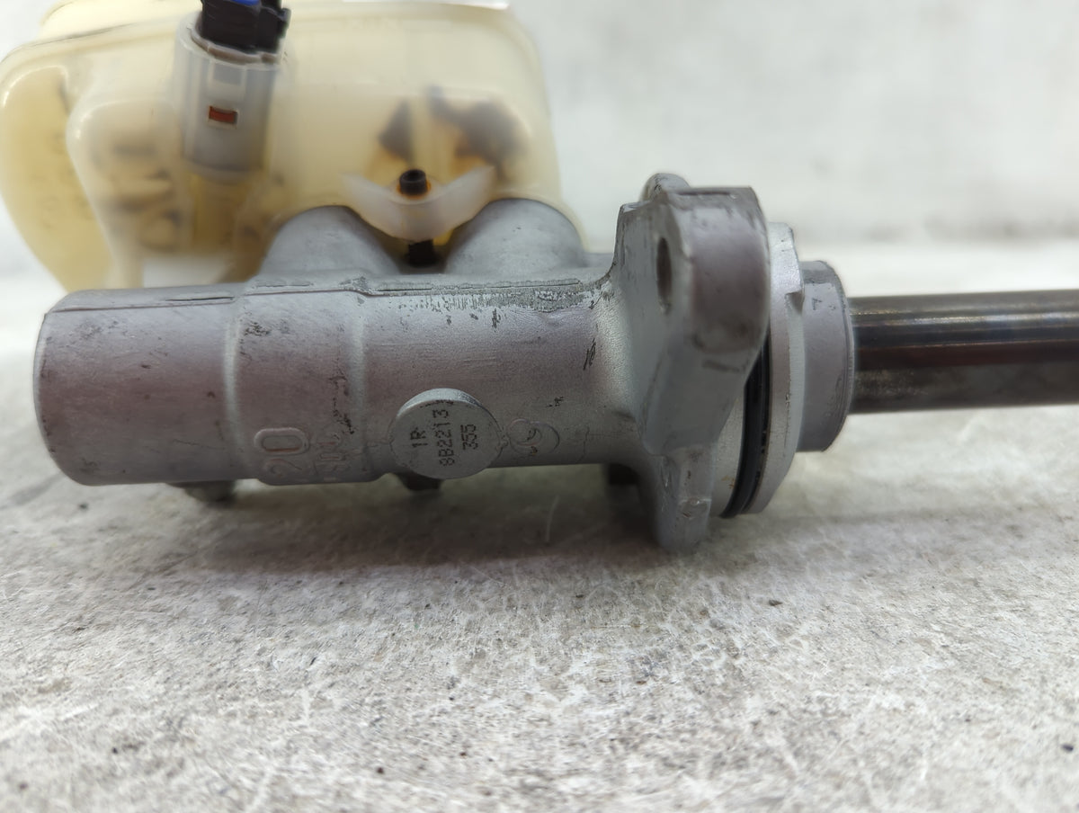 Brake Master Cylinder 1511999 - Oemusedautoparts1.com