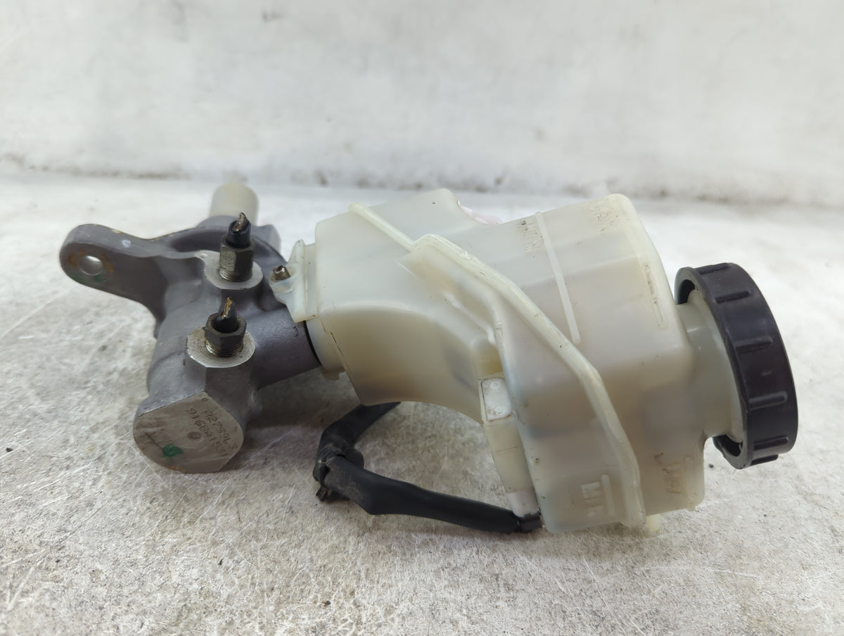 Brake Master Cylinder 1512003 - Oemusedautoparts1.com