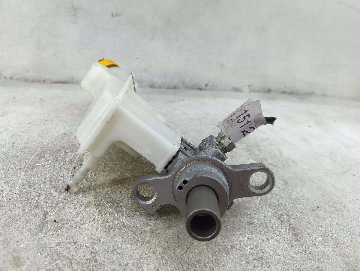 Brake Master Cylinder 1512005 - Oemusedautoparts1.com
