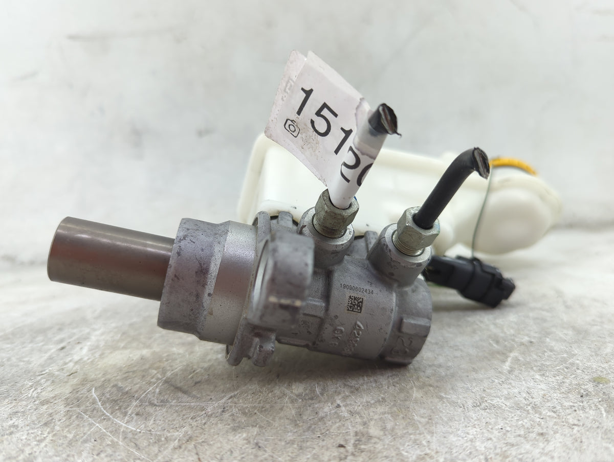 Brake Master Cylinder 1512005 - Oemusedautoparts1.com