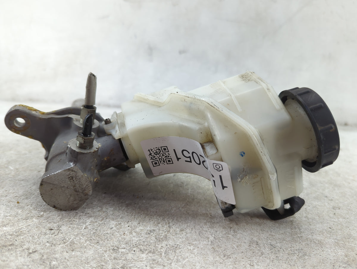 Brake Master Cylinder 1512051 - Oemusedautoparts1.com