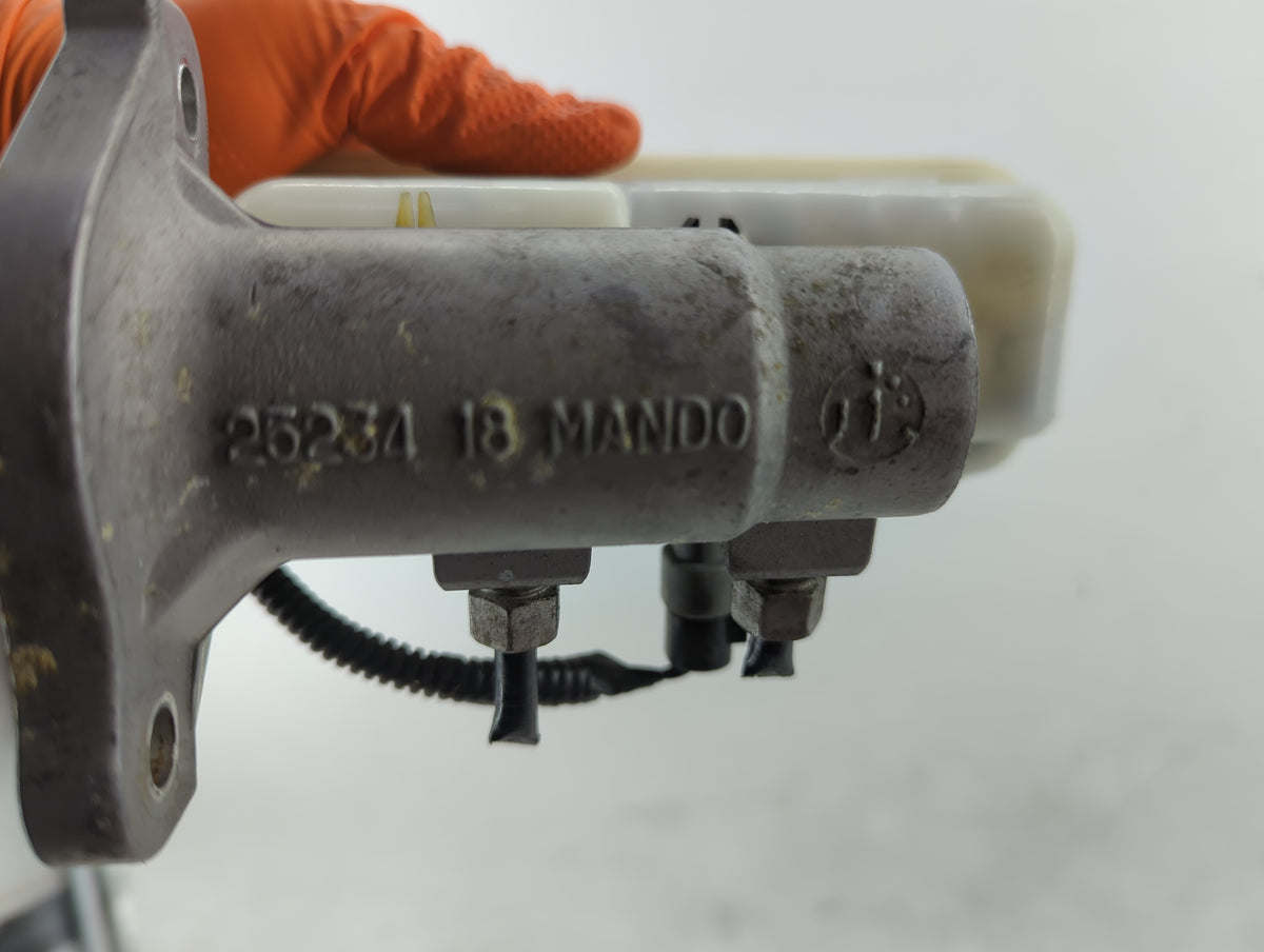 Brake Master Cylinder 1512055 - Oemusedautoparts1.com