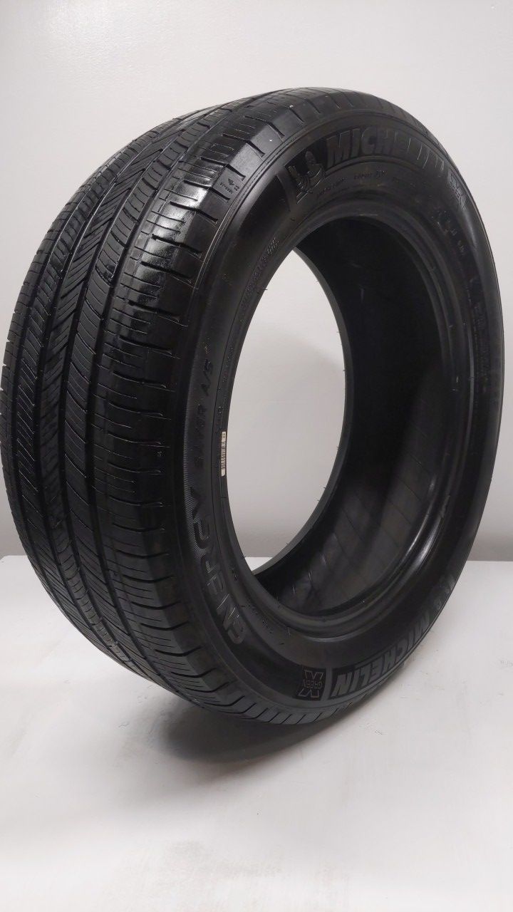 Used Tire 235/55R17 MICHELIN ENERGY SAVER A/S 99H All Season - Tread Depth 5/32 - Oemusedautoparts1.com