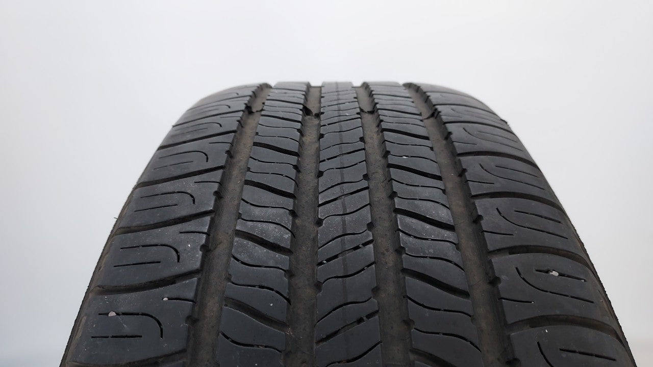 Used Tire 235/65R17 GOODYEAR ASSURANCE ALL SEASON 104T All Season - 6.5/32 - Oemusedautoparts1.com