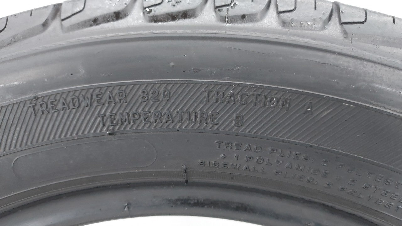 Used Tire 205/55R16 MICHELIN DEFENDER T+H 91H All Season - Tread Depth 7/32 - Oemusedautoparts1.com