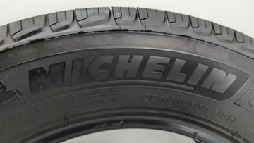 Used Tire 225/60R16 MICHELIN DEFENDER T+H 98H All Season - Tread Depth 6/32